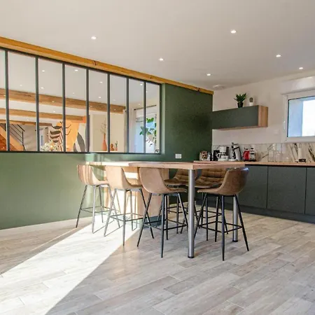 בית נופש Chez Paul *