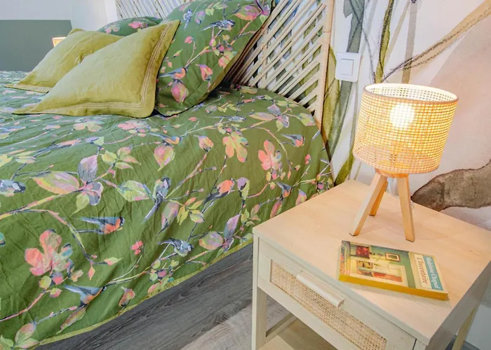 Chez Paul Holiday home Pouan-les-Vallees